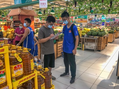 治堿利器海水稻的市場潛力調(diào)查——記中國科學(xué)技術(shù)大學(xué)物理學(xué)院學(xué)子“三下鄉(xiāng)”實(shí)踐