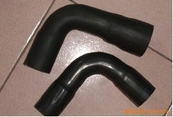 出口汽車水管、支架及防塵套 河北永康過濾器科技的專業橡膠解決方案